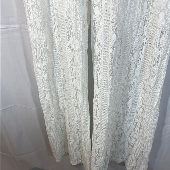 Yolly Italy White Lace Crochet Jumpsuit OS Wide Leg V-Neck - Picture 7 of 14